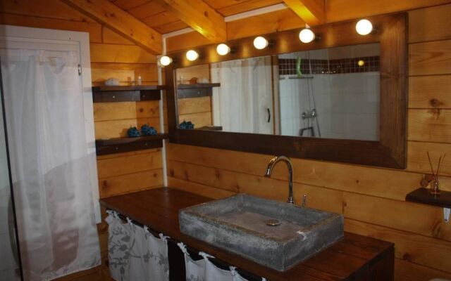 Chalet With 3 Bedrooms in Vincendo, Saint-joseph, With Pool Access, Fu