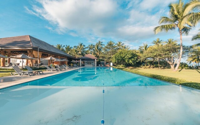 Playa Bonita Amazing Condo at Lake View