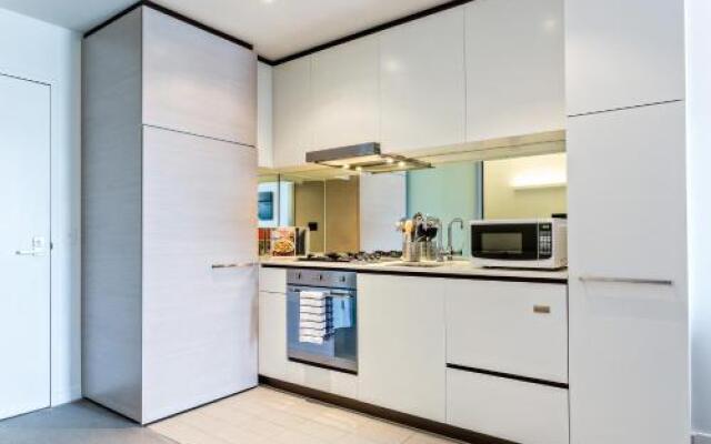 Complete Host Leopold Apartments