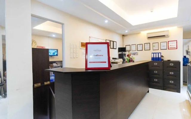 RedDoorz Plus @ Hernan Cortez Cebu