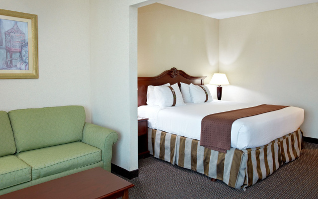 Holiday Inn Express Biloxi - Beach Blvd by IHG