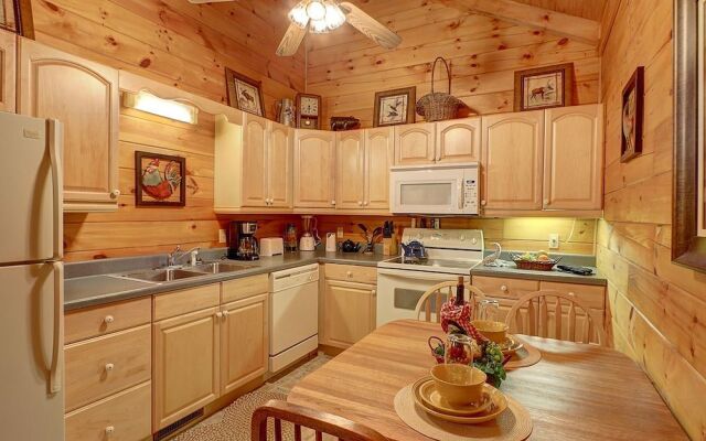 Hillside Haven 1 Bedroom 1 Bathroom Cabin