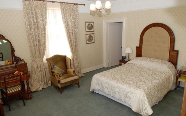 Londonderry Arms Hotel