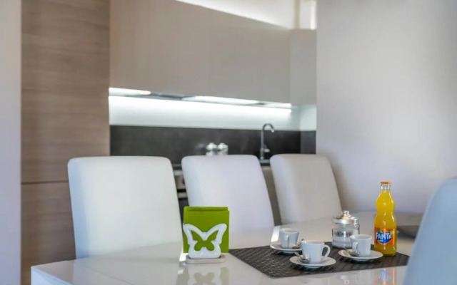 New Deal - APT with Terrace & Jacuzzi