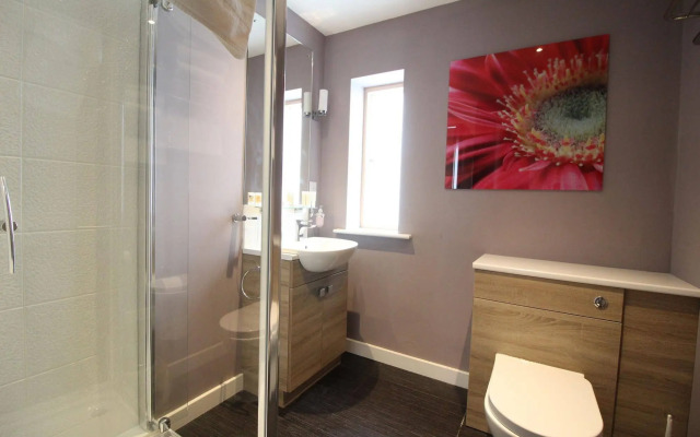 Lux Living Apartments - Florian House