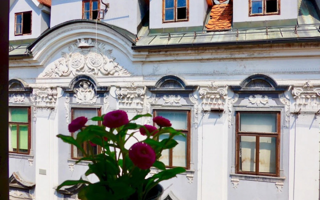 Old Town Terrasse View on Ljubljana River