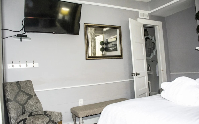 Suites on Cannon