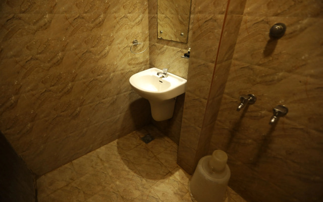 Nestlay Rooms - Ambattur