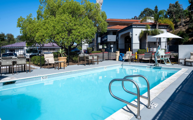 Hotel Vinea, a Travelodge by Wyndham