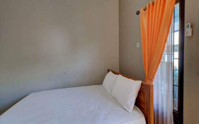 OYO Life 92838 Kost Ibu Surya