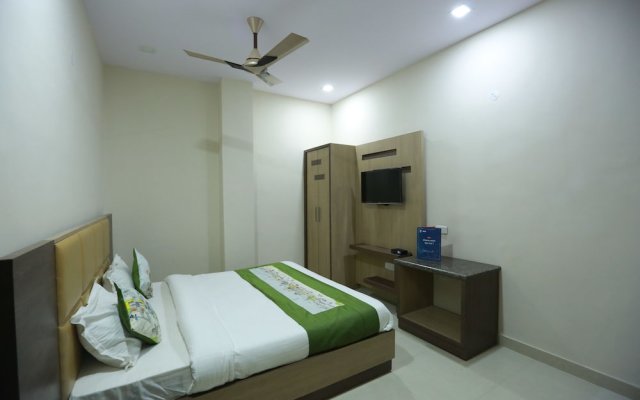 Royal Crown By OYO Rooms