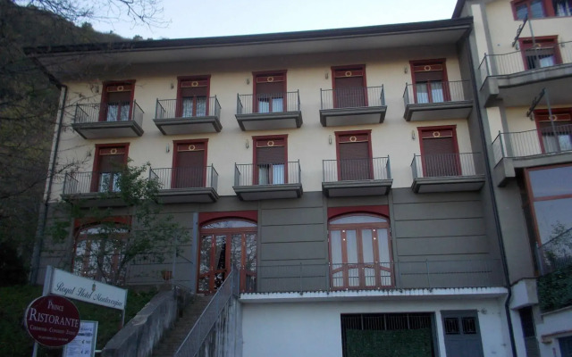 Royal Hotel Montevergine