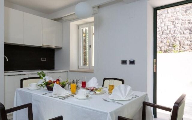 Lafodia Apartments
