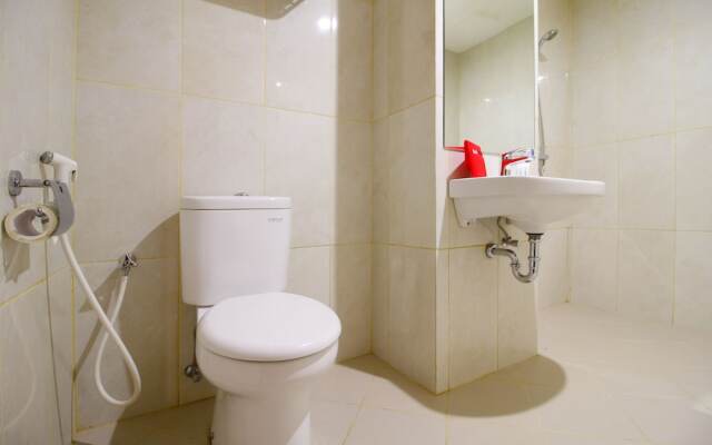 RedDoorz Premium near Nipah Mall