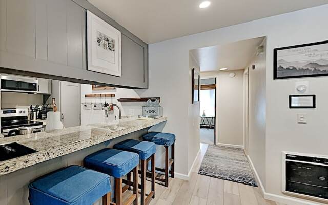 Meridian #182 - 2 Br Condo