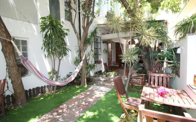 Las Acacias Hostal Restaurante