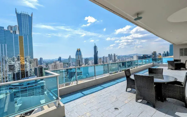 Yc 3602 l Apartamento 2BR en av Balboa