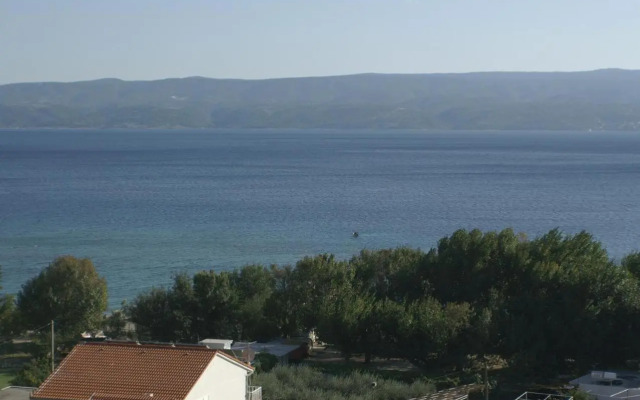 Apartments by the sea Duce, Omis - 945