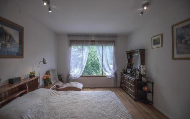 Whytecliff Park place near ocean