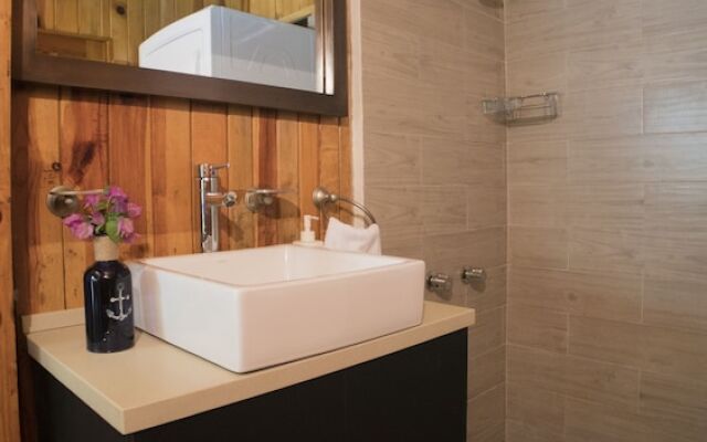 Valle de Bravo Family Retreat Cabin Surrounded by Nature