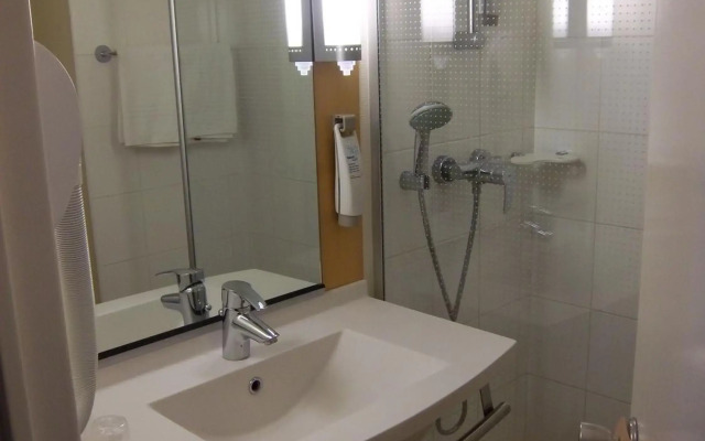 ibis Nantes Centre Gare Sud