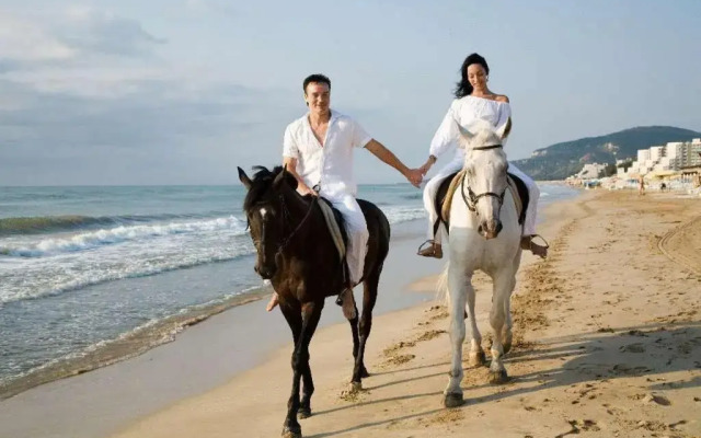 Arabella Beach Hotel