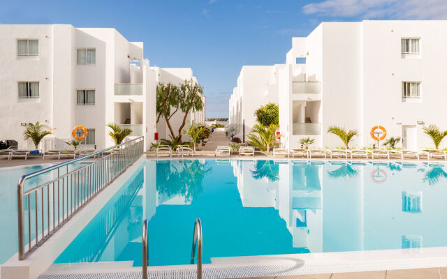 Aequora Lanzarote Suites