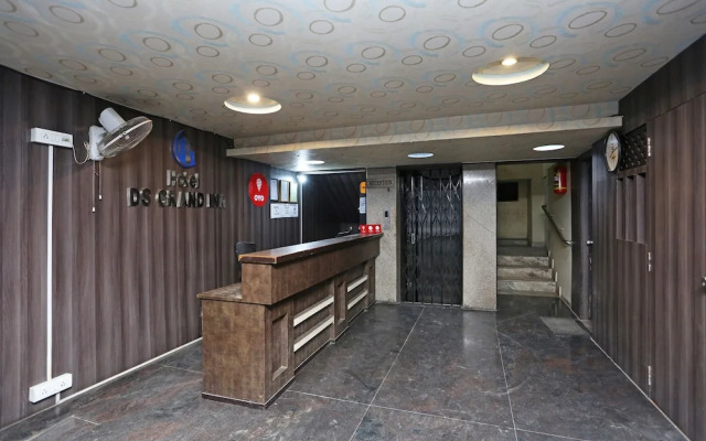 OYO 10188 Hotel DS Grand Inn