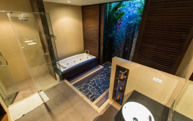 Tulip Pool Villa