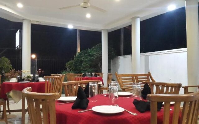 Peacock Vista - Polonnaruwa