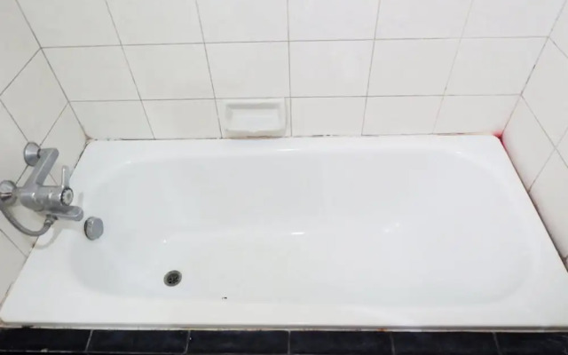 Spacious 2br Slipi Apartment Near Senayan