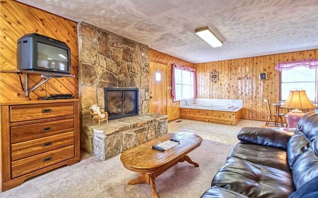 LeConte View 2 - One Bedroom Cabin