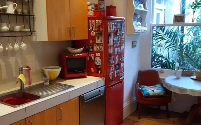 Homely 1 Bedroom Apartment in Vibrant Hove, Brighton