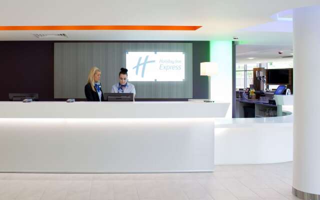 Holiday Inn Express Dunstable by IHG