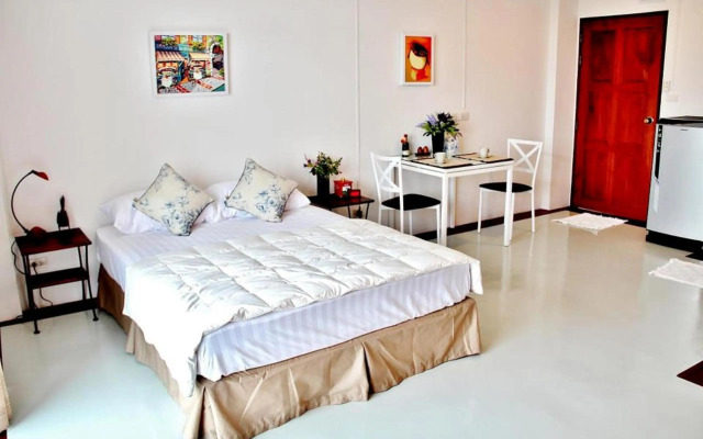 The Meet Green Apartment