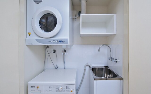 Voyager Close, Unit 02, 19, The Domain