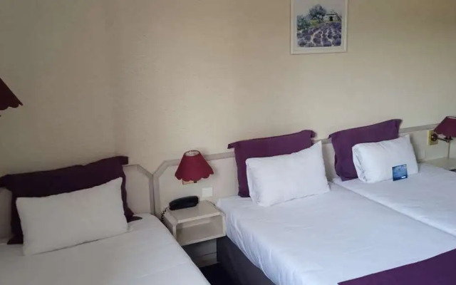 Hôtel Kyriad Vernon / Saint Marcel