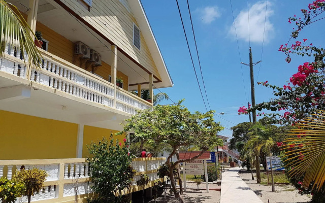 Serenade Hotel