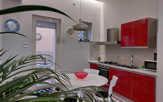 Pied-à-terre81