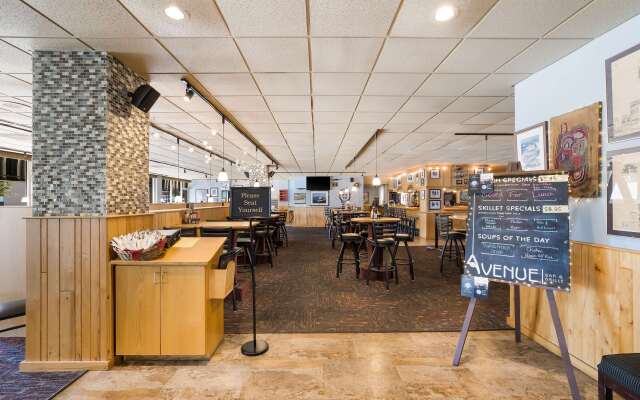 Best Western Riverfront Inn