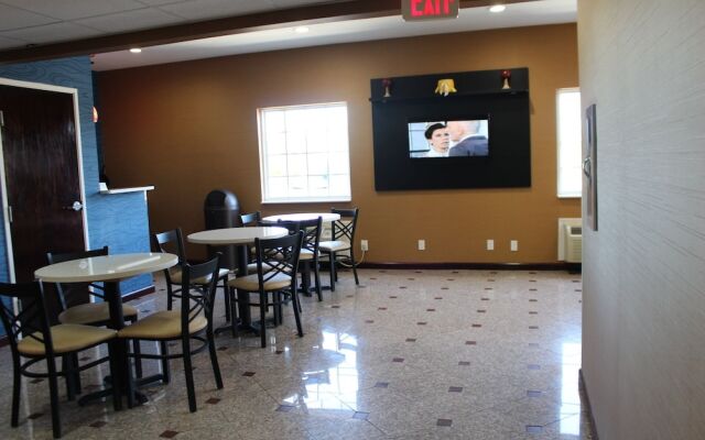 Magnolia Inn And Suites