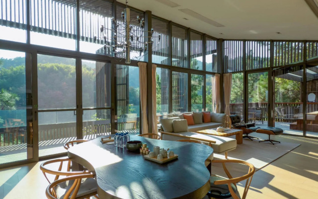 Meijie Mountain Hotspring Resort