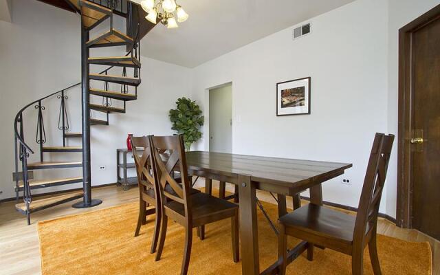 Architectural 6Br In Lincoln Park By Sonder