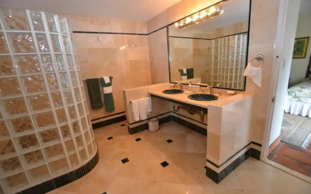 Villa Manana, Ocho Rios 5BR