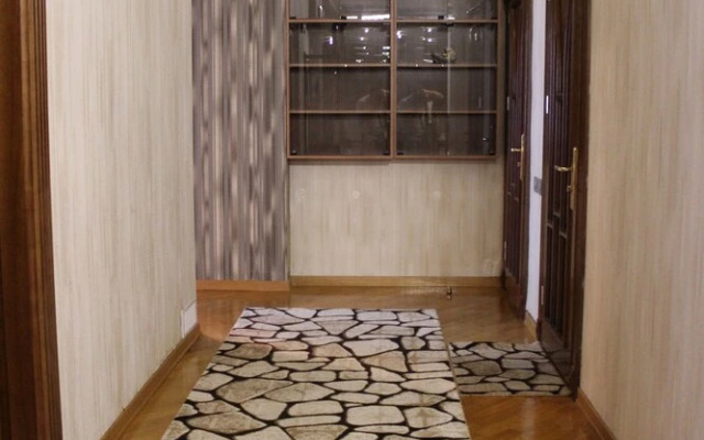 Apartment on Akademik Sh. Azizbayov 88a