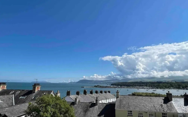 Bay View House