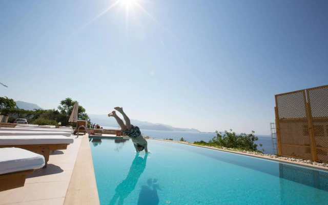 Lycia Hotel