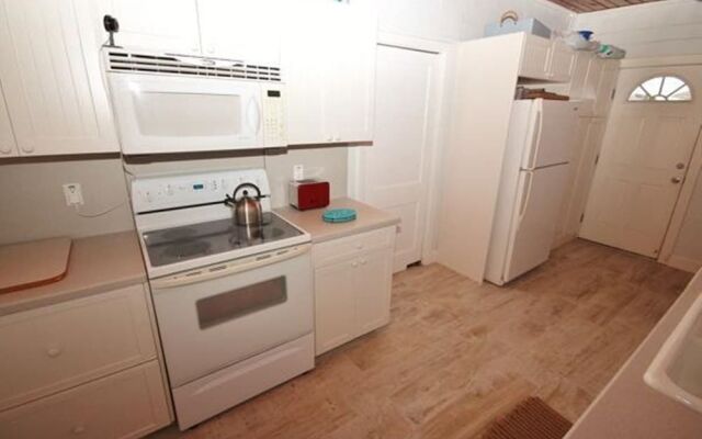 Beachside Vista Apartment 4