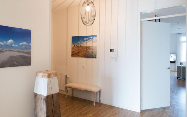 Appealing Apartment in Den Haag With Balcony