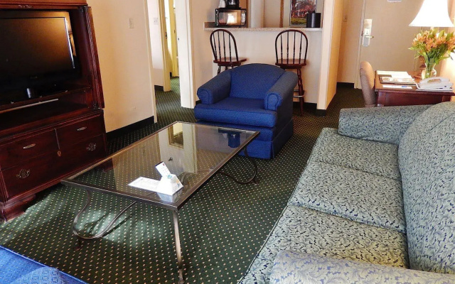 Fort Magruder Hotel Trademark Collection by Wyndham